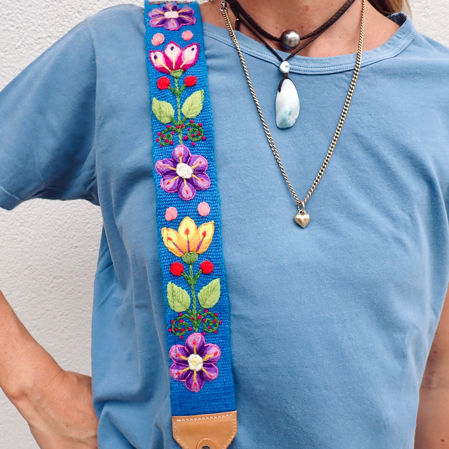 Vintage flower strap - blue/natural