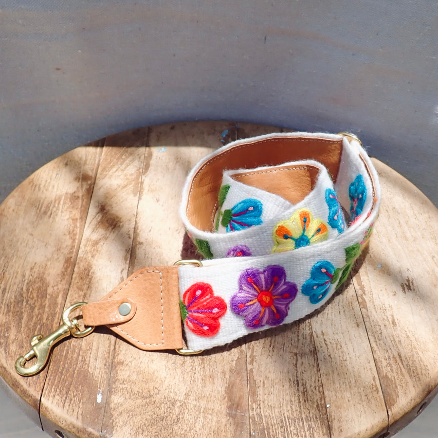 Pellen Vintage flower strap