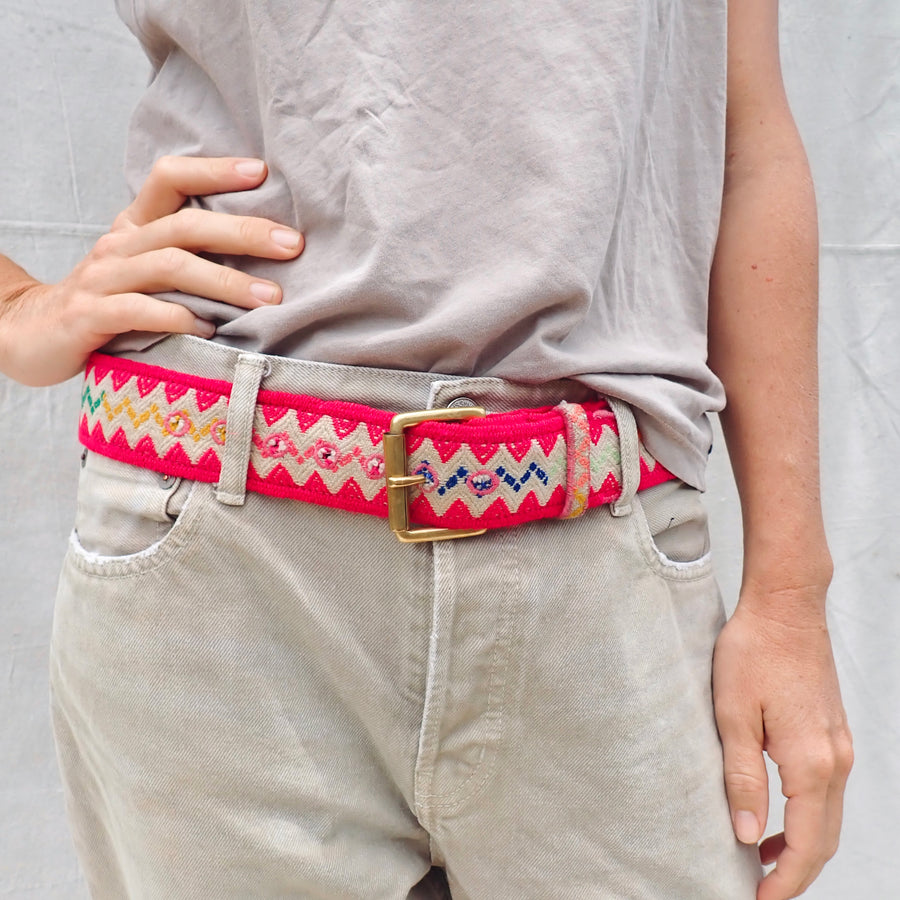 Vintage Woolen Belt - Pink Zigzag