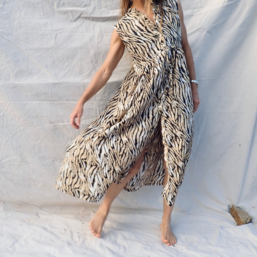 Sleeveless Cotton Buttondown Dress - Tiger Print