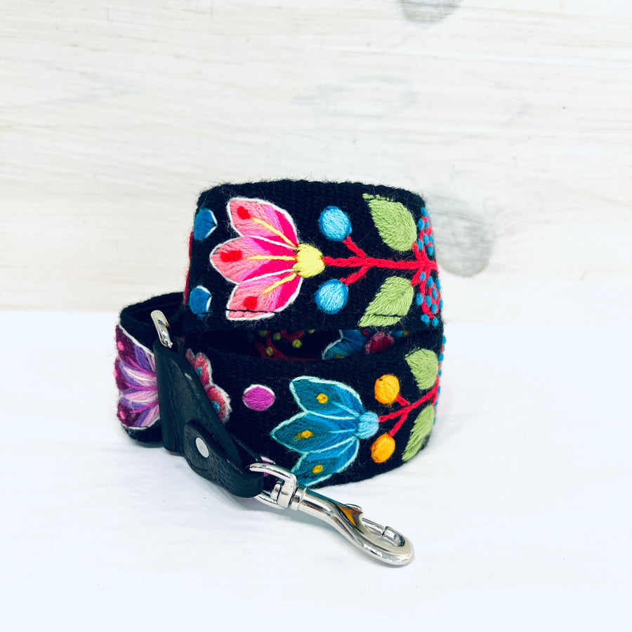 Pellen Vintage flower strap