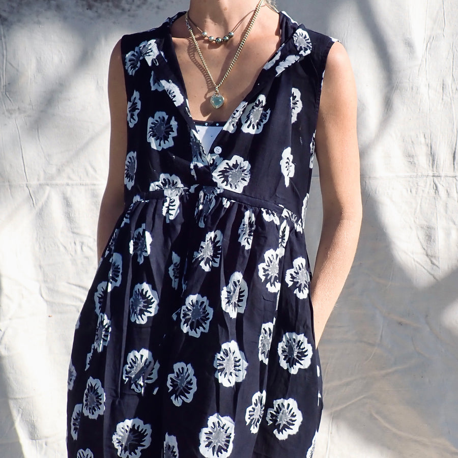 Sleeveless Cotton Dress - Black Hibiscus