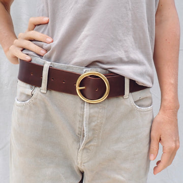 Belt w Large Round Buckle - Brass/Brown