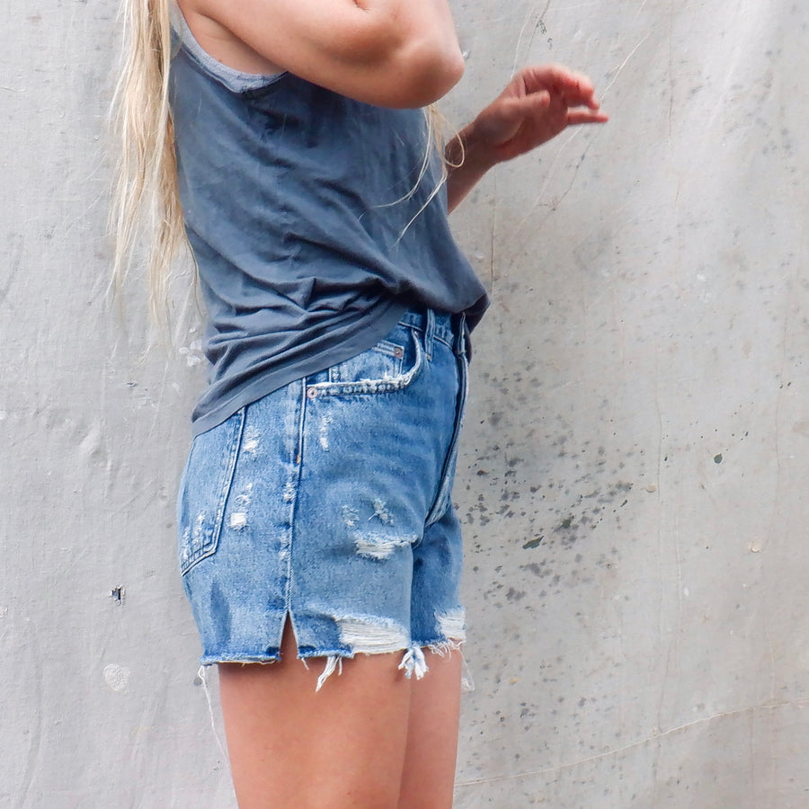 Dee Short - Blue